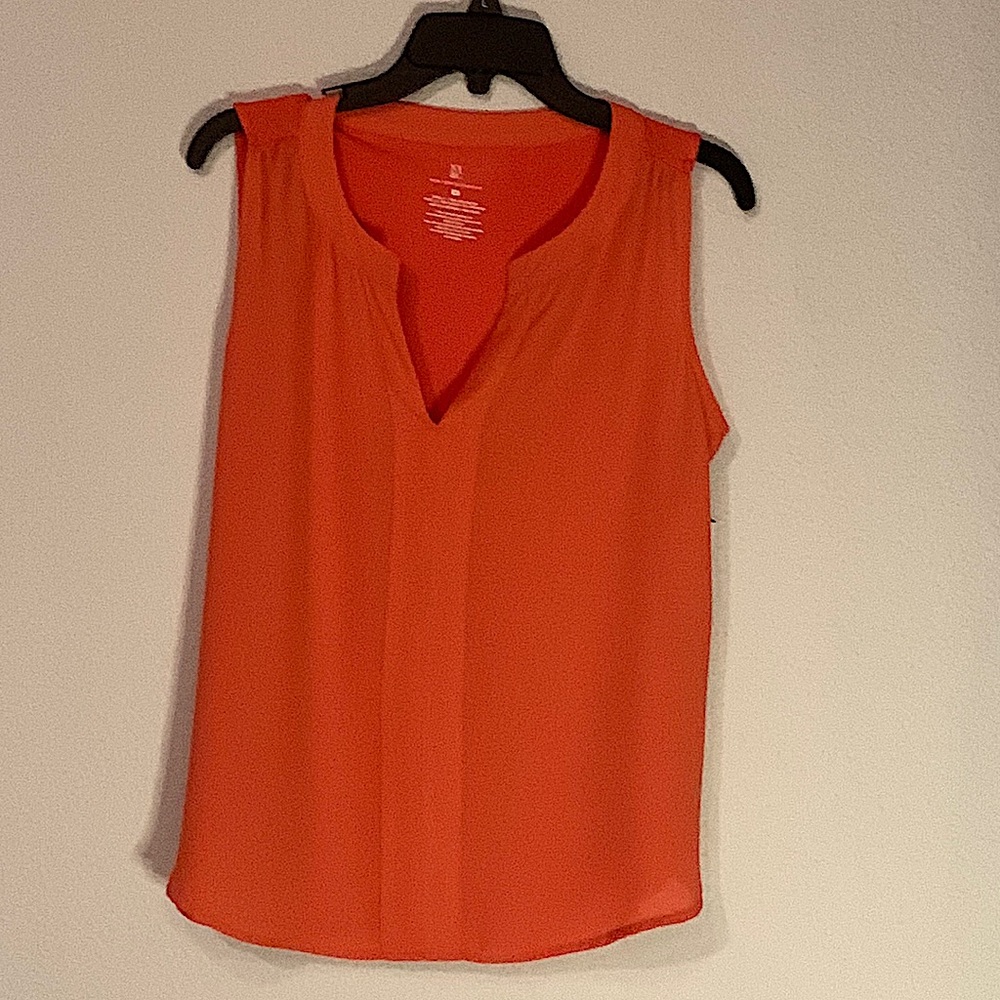 New York & Company Mandarin Orange Sleeveless Blouse. Size M. New !